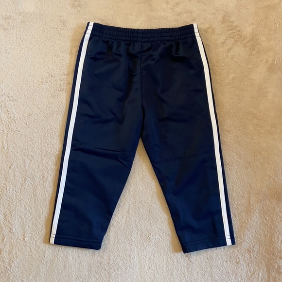 Adidas Boys Outfit Size 2T - Picture 5 of 7